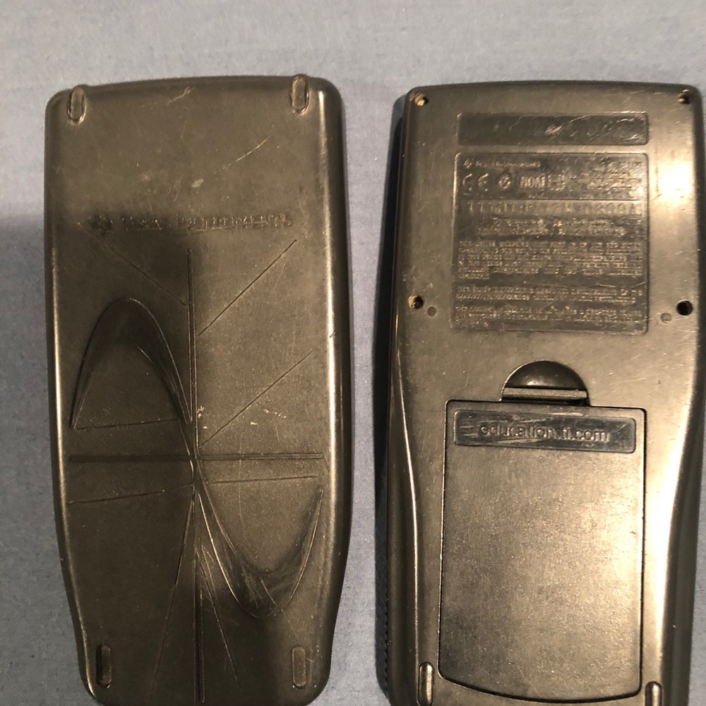 Texas Instruments Calculator - Picture 2 of 5
